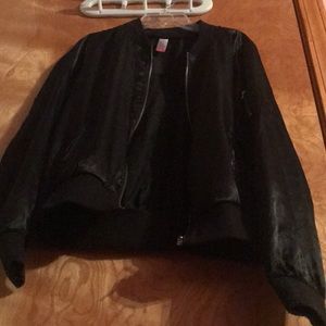 Black light weight jacket